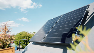 You are currently viewing Keep on the Sunny Side of Solar Panel Cleaning