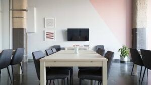 Read more about the article Office Cleaning: What Tasks Are Involved in a Commercial Office Cleaning Service?