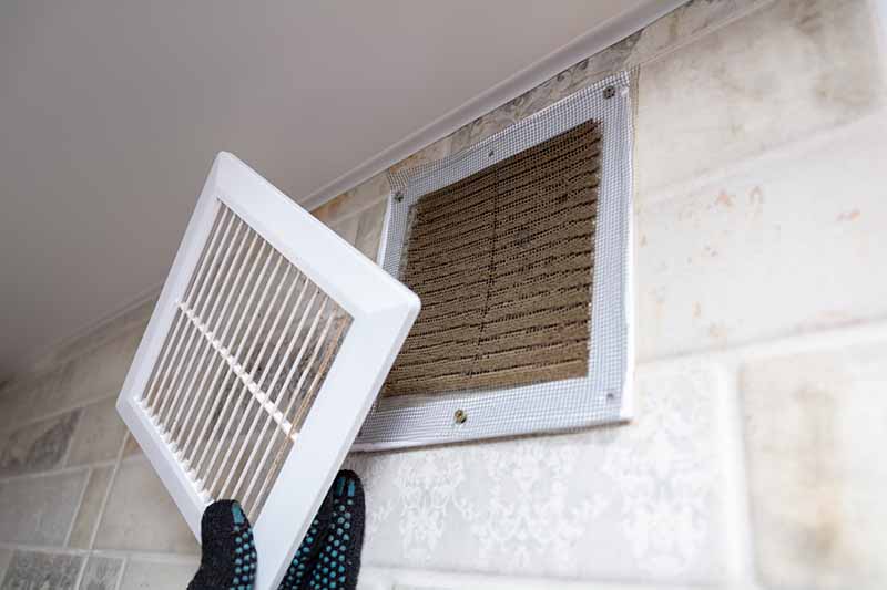 You are currently viewing Air Duct Cleaning: Heat for the Holidays