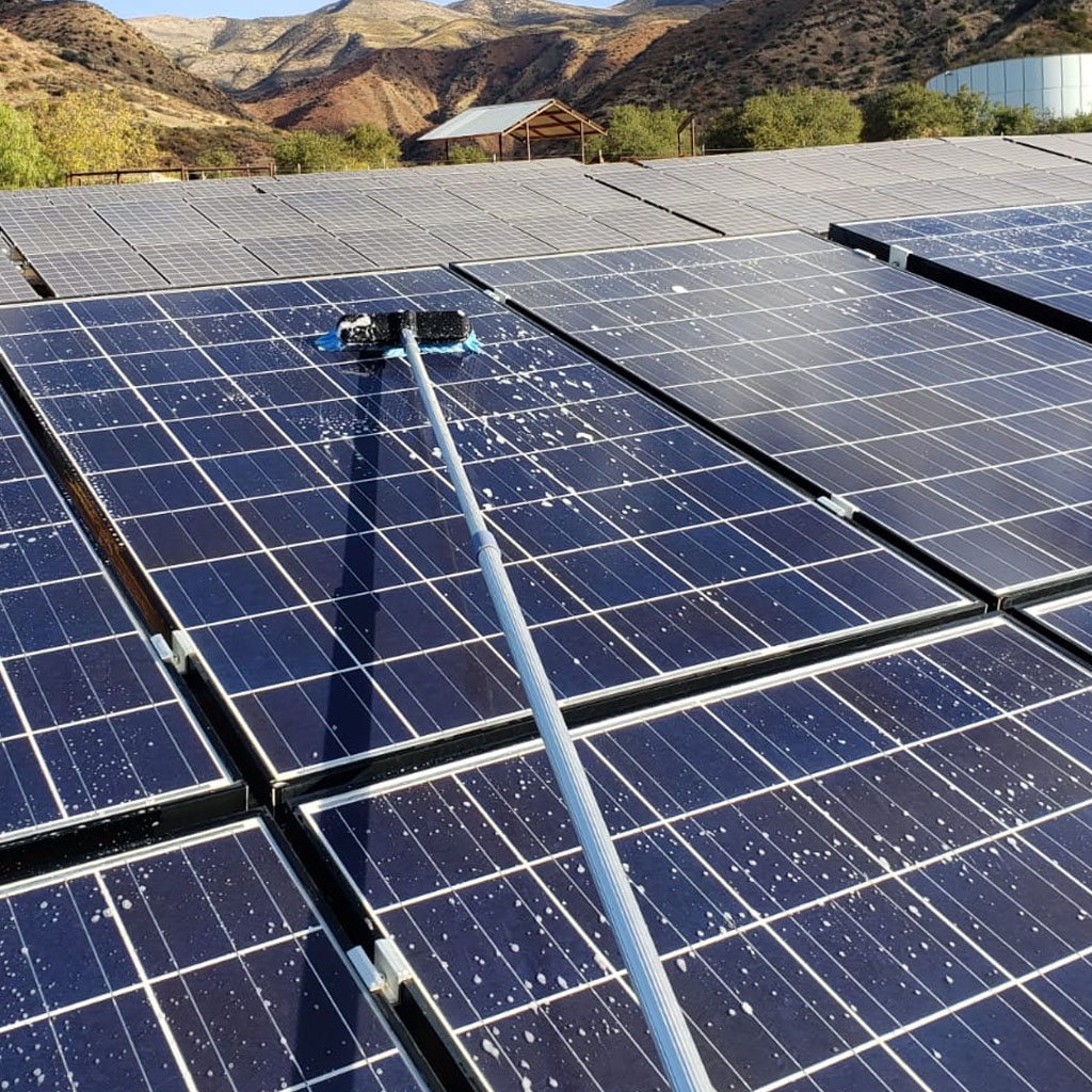 Read more about the article Solar Panel Cleaning in Camarillo – Maximize Solar Efficiency