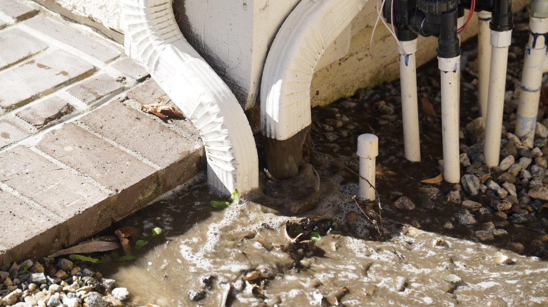 Unclogged Gutter A Recipe for Foundation Disaster